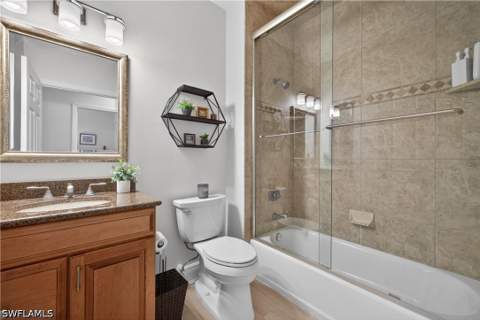 5035 Yacht Harbor Dr 103, Naples FL - photo 18 of 43