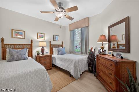 5035 Yacht Harbor Dr 103, Naples FL - photo 19 of 43