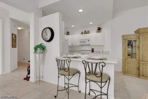 890 Eastham Way Q102, Naples FL - photo 9 of 32