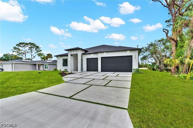 4 bedroom SingleFamilyResidence at 6037 N Moss Cir, Port Labelle, Labelle — photo 5