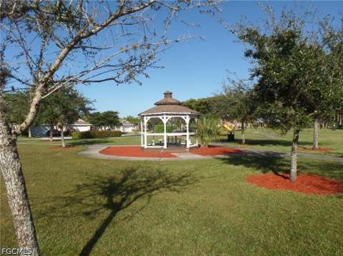 4213 Liron Ave 202, Fort Myers FL - photo 23 of 24