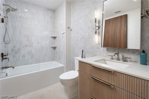 410 Flagship Dr 903, Naples FL - photo 22 of 27