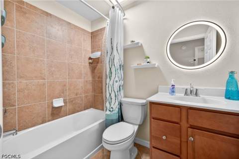 13710 Julias Way 924, Fort Myers FL - photo 22 of 28