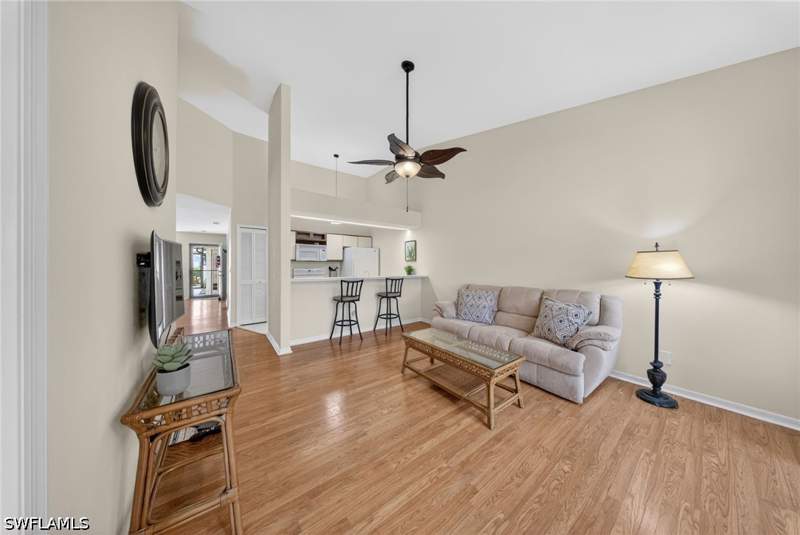 2 bedroom Attached at 13444 Onion Creek Ct, Villas Village, Fort Myers — photo 4