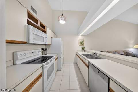 13444 Onion Creek Ct, Fort Myers FL - photo 8 of 42
