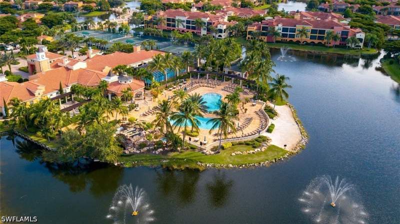 3 bedroom Condominium at 8641 Piazza Del Lago Cir 101, Rapallo, Estero — photo 2