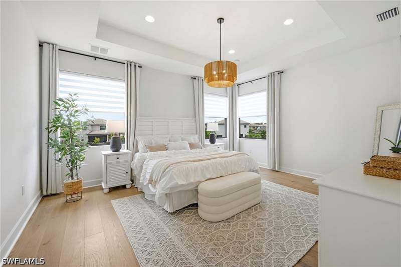 4 bedroom SingleFamilyResidence at 20281 Fair Oak Ln, Rivercreek In Estero, Estero — photo 4