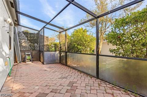 7542 Bristol Cir, Naples FL - photo 19 of 29