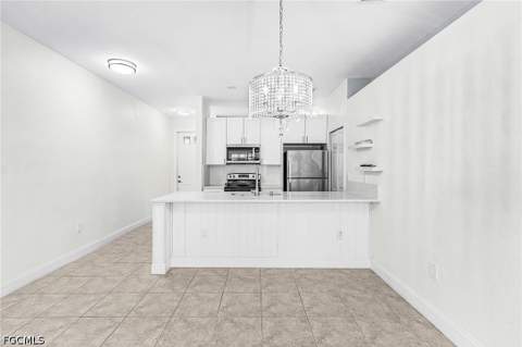 7542 Bristol Cir, Naples FL - photo 7 of 29