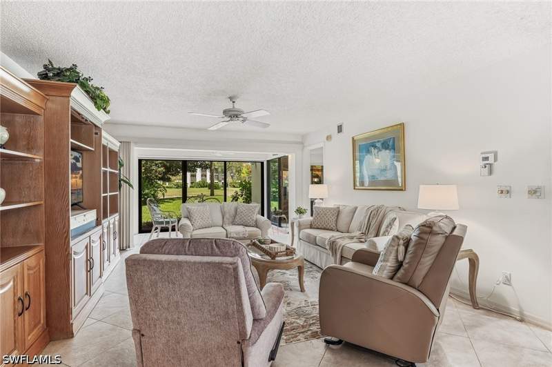 2 bedroom Condominium at 1518 Oyster Catcher Pt 1518A, Naples Bath And Tennis Club, Naples — photo 3