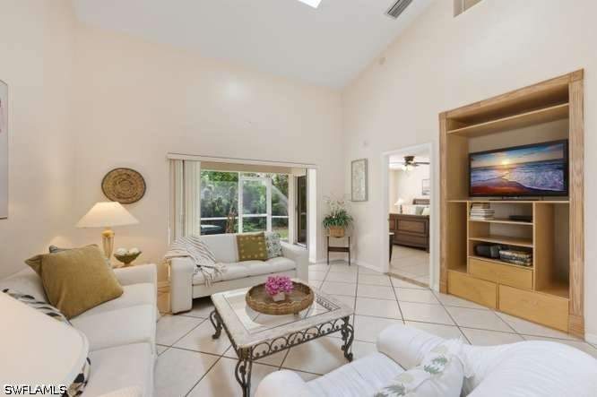 3 bedroom SingleFamilyResidence at 4718 Via Carmen, Villa Vizcaya, Naples — photo 3