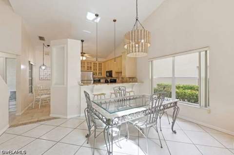 4718 Via Carmen, Naples FL - photo 6 of 35