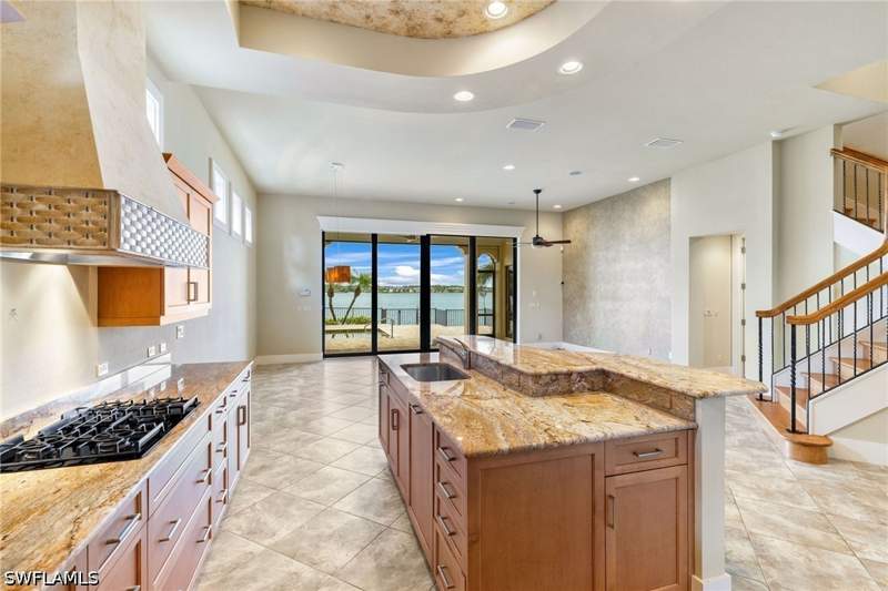 4 bedroom SingleFamilyResidence at 11759 Via Savona Ct, Costa Amalfi, Miromar Lakes — photo 5