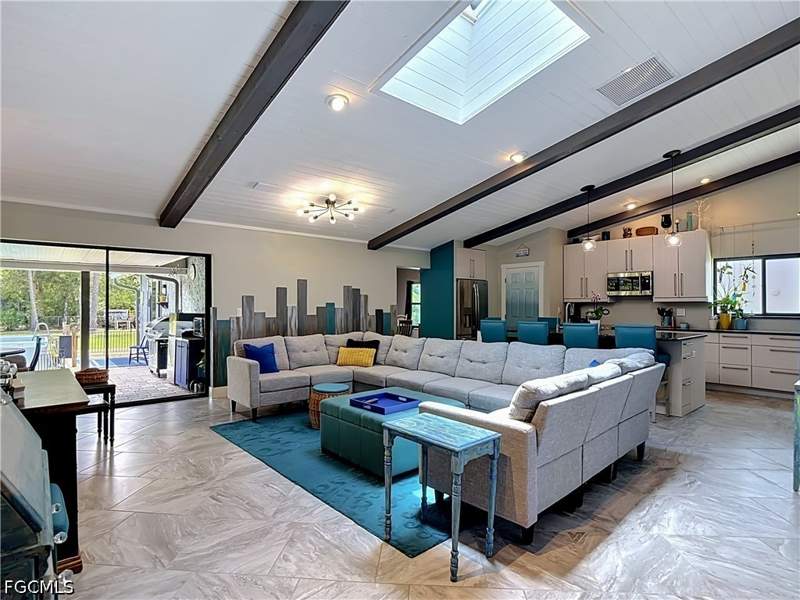 3 bedroom SingleFamilyResidence at 6284 Scott Ln, Villa South, Fort Myers — photo 5