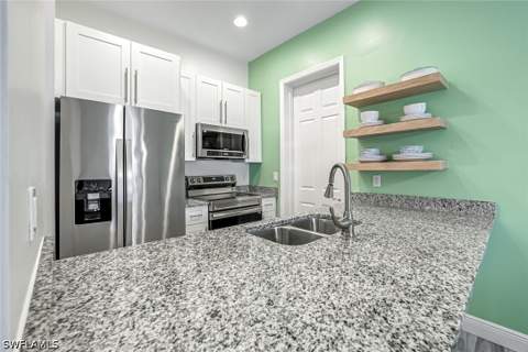 3980 Full Moon Ct, Naples FL - photo 10 of 36