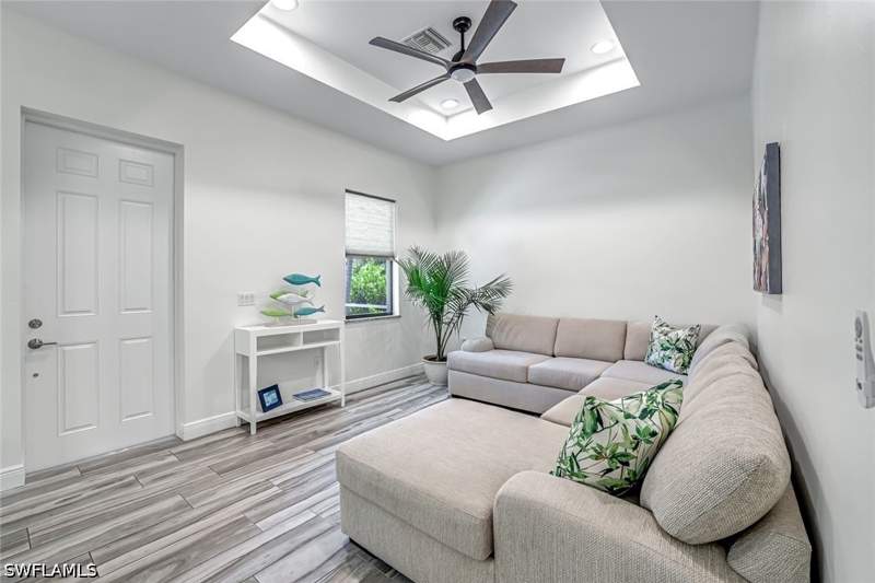 3 bedroom SingleFamilyResidence at 3980 Full Moon Ct, Lake Kelly, Naples — photo 4