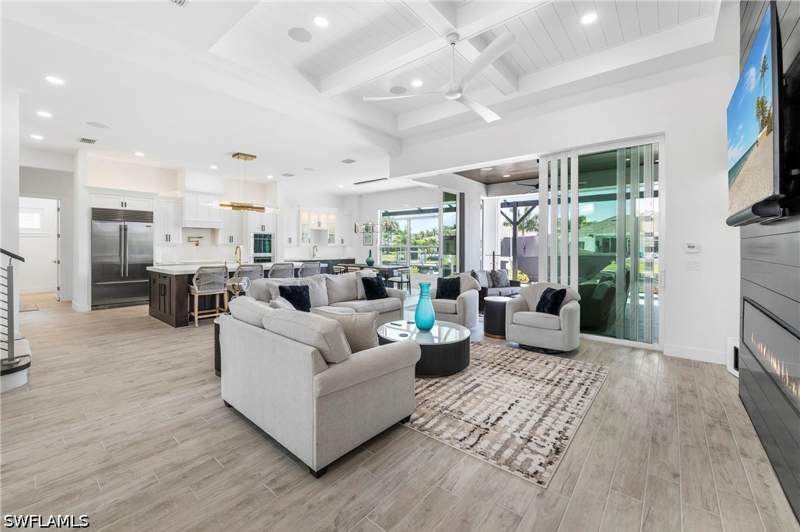 4 bedroom SingleFamilyResidence at 777 Bluebonnet Ct, Marco Island, Marco Island — photo 2