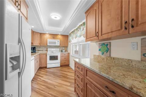 6102 Augusta Dr 207, Fort Myers FL - photo 9 of 42