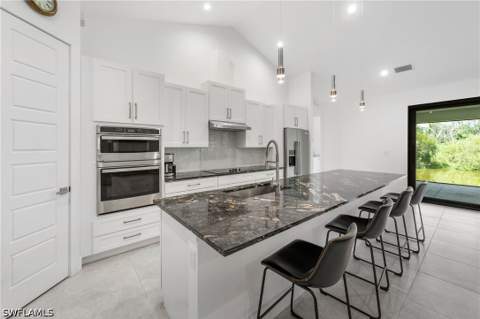 18355 Fairmont Dr, Naples FL - photo 13 of 47