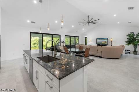 18355 Fairmont Dr, Naples FL - photo 18 of 47