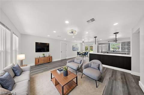 280 1st St NW, Naples FL - photo 11 of 45