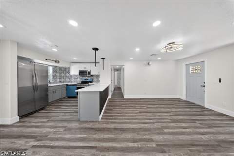 280 1st St NW, Naples FL - photo 13 of 45