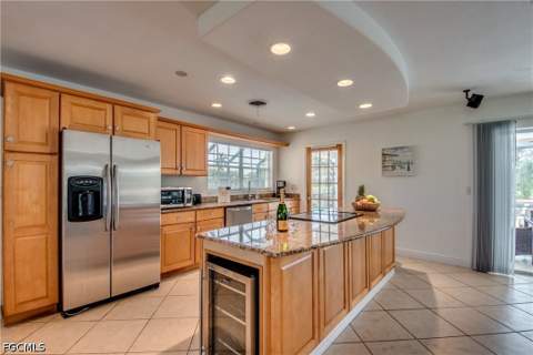 5359 Majestic Ct, Cape Coral FL - photo 13 of 45