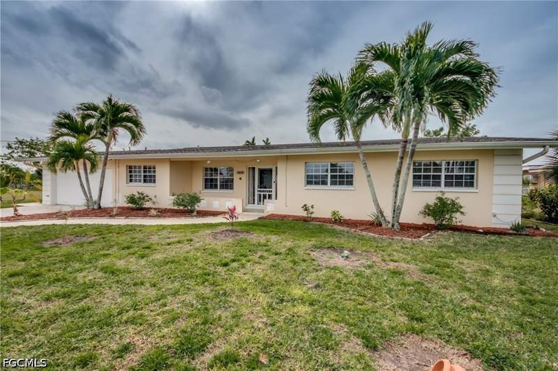 3 bedroom SingleFamilyResidence at 5359 Majestic Ct, Cape Coral, Cape Coral — photo 3