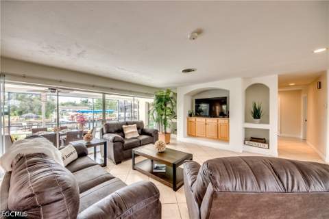 5359 Majestic Ct, Cape Coral FL - photo 9 of 45