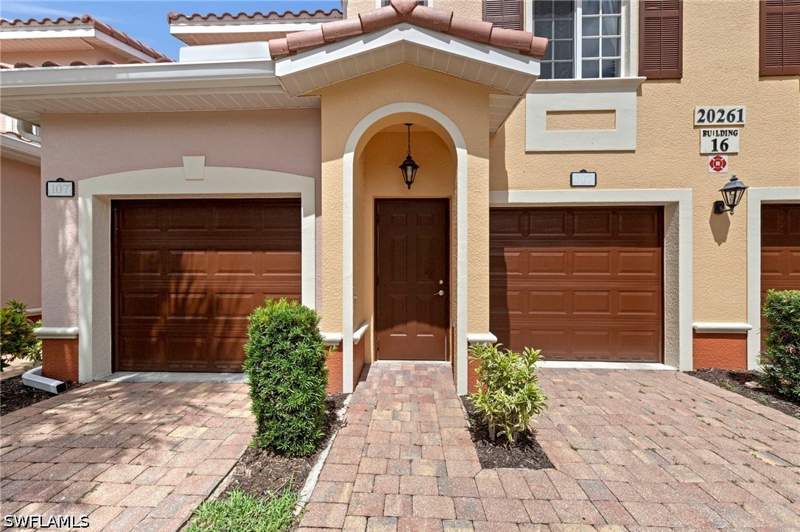 3 bedroom Condominium at 20261 Estero Gardens Cir 207, Villagio, Estero — photo 2