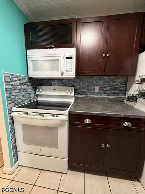 431 Van Buren St C7, Fort Myers FL - photo 11 of 22