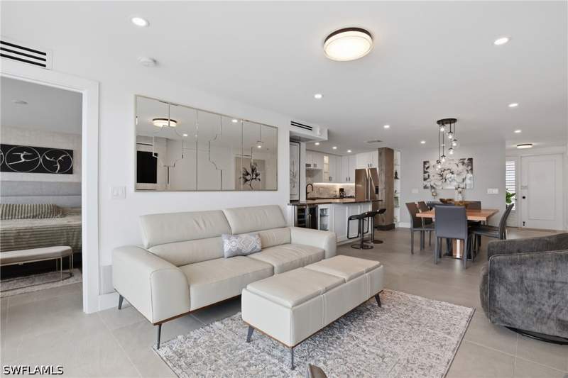 2 bedroom Condominium at 3443 Gulf Shore Blvd N 714, Naples Continental, Naples — photo 5