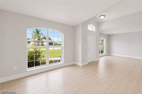 221 NW 29th Pl, Cape Coral FL - photo 8 of 33