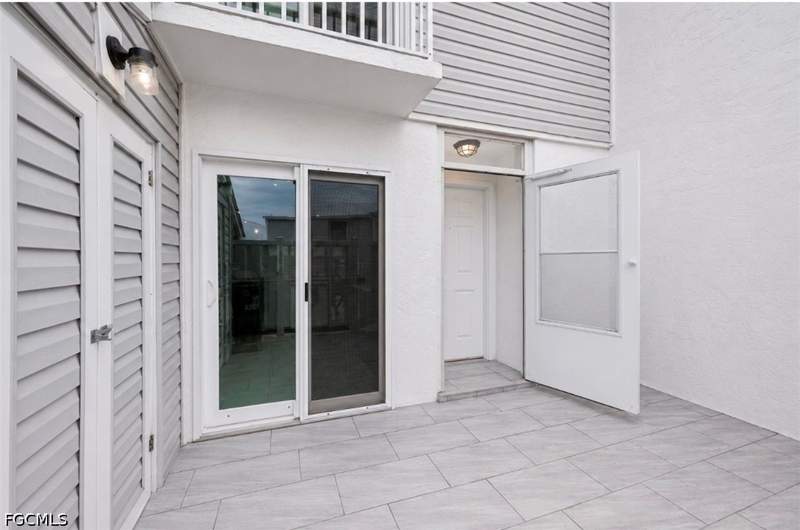 2 bedroom Townhouse at 18010 San Carlos Blvd 33, Boardwalk Caper, Fort Myers Beach — photo 3