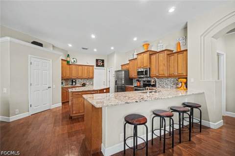 15220 Blackhawk Dr, Fort Myers FL - photo 12 of 32