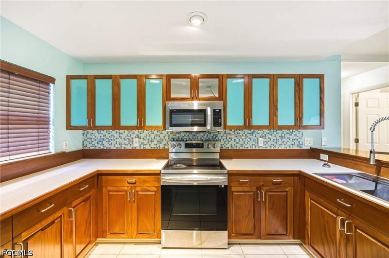 3 bedroom SingleFamilyResidence at 2038 NW 3rd Ter, Cape Coral, Cape Coral — photo 3