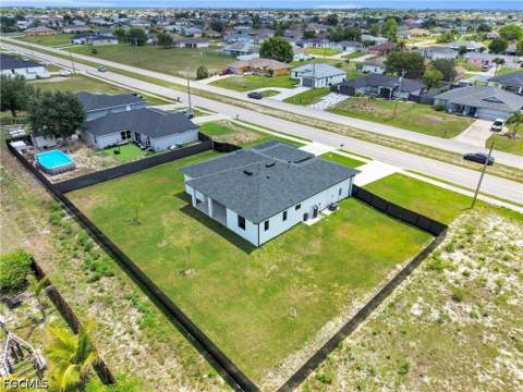 914 Chiquita Blvd N, Cape Coral FL - photo 10 of 41