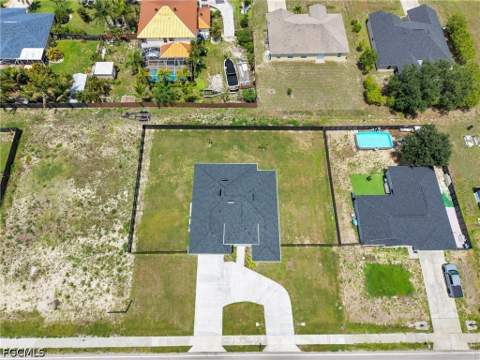 914 Chiquita Blvd N, Cape Coral FL - photo 7 of 41
