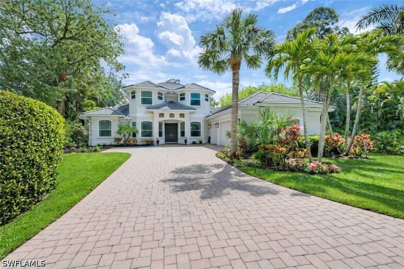 5 bedroom SingleFamilyResidence at 2116 Harlans Run, Hawksridge, Naples — photo 2
