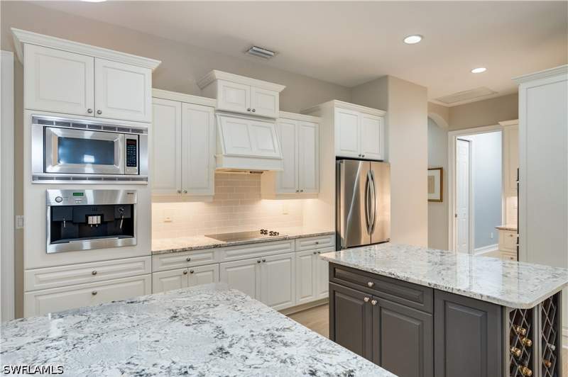 5 bedroom SingleFamilyResidence at 2116 Harlans Run, Hawksridge, Naples — photo 5