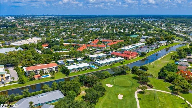 2 bedroom Condominium at 600 Valley Stream Dr D3, Valley Stream Townhouse, Naples — photo 2