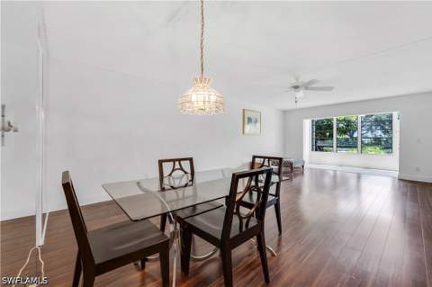 600 Valley Stream Dr D3, Naples FL - photo 8 of 19