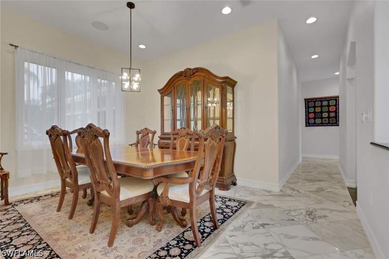 5 bedroom SingleFamilyResidence at 6020 Green Blvd, Logan Woods, Naples — photo 5