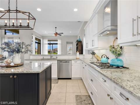 2756 Crystal WAY, Naples FL - photo 22 of 46