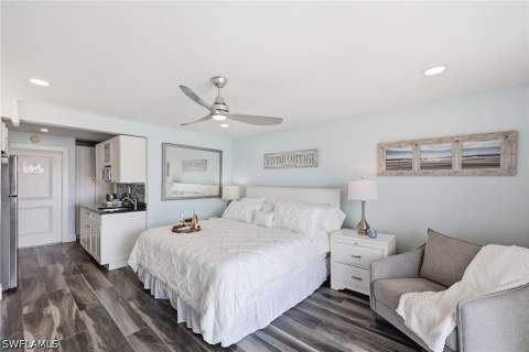 900 Broad Ave S 125, Naples FL - photo 9 of 50