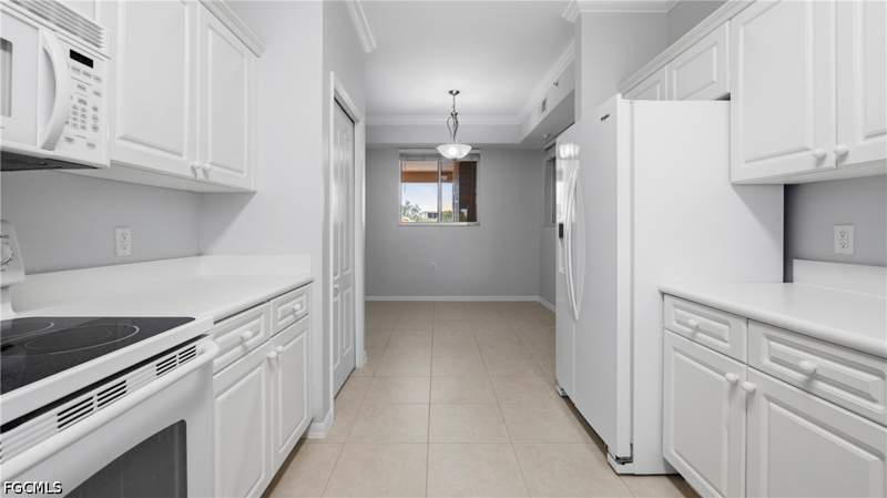 2 bedroom Condominium at 8341 Whiskey Preserve Cir 539, Terrace III At Riverwalk, Fort Myers — photo 4