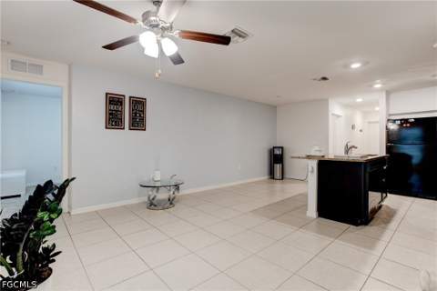 816 Lystra Ave, Fort Myers FL - photo 13 of 36