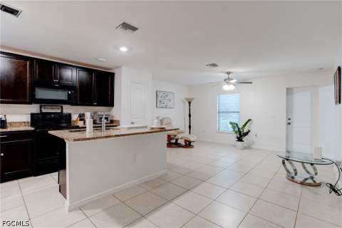 816 Lystra Ave, Fort Myers FL - photo 15 of 36