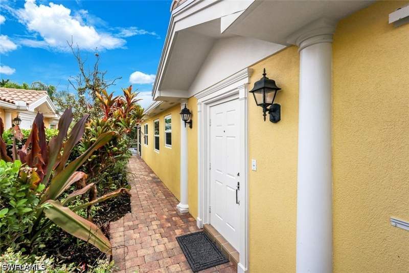 2 bedroom Attached at 28179 Islet Trl, Village Walk Of Bonita Springs, Bonita Springs — photo 4