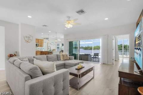 4885 E Riverside Dr, Fort Myers FL - photo 7 of 44